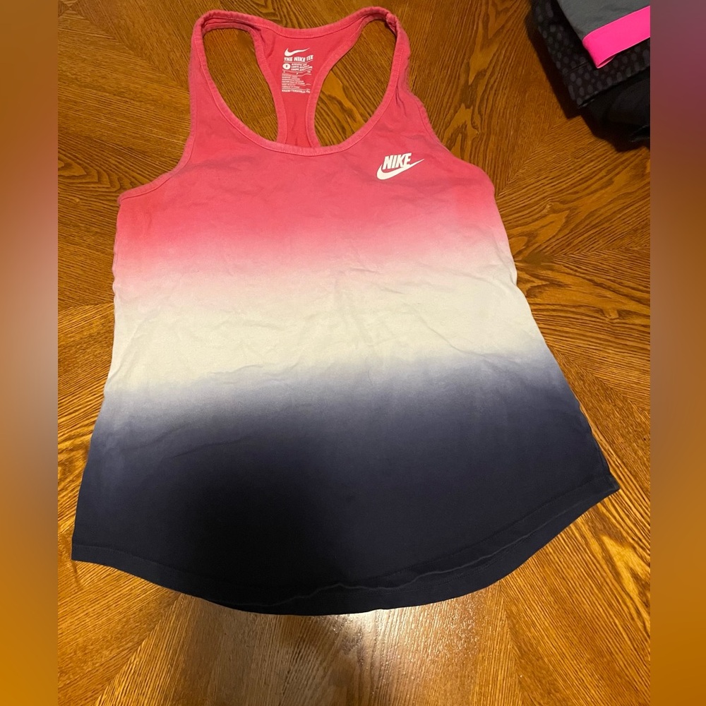 4/$20 Sale
Nike Gradient Pink, White and Navy Ombre Tank Top Women’s Size Small